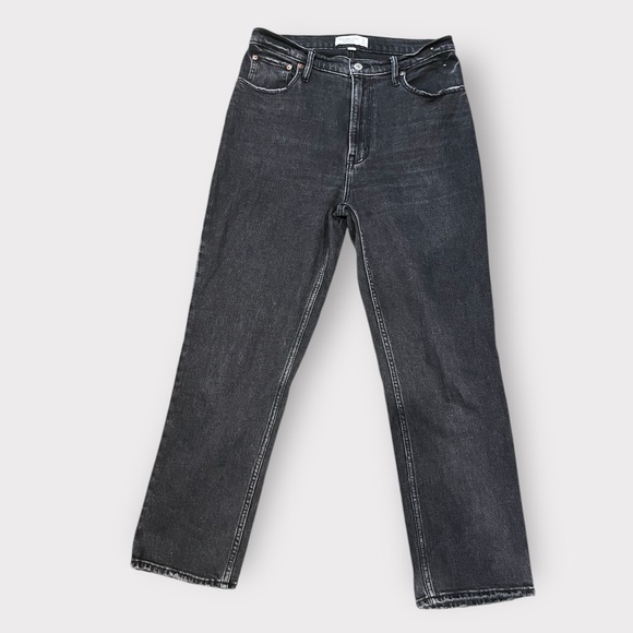 Abercrombie & Fitch Curve Love Ultra High Rise Straight | 29x27 Black Wash - Picture 1 of 12